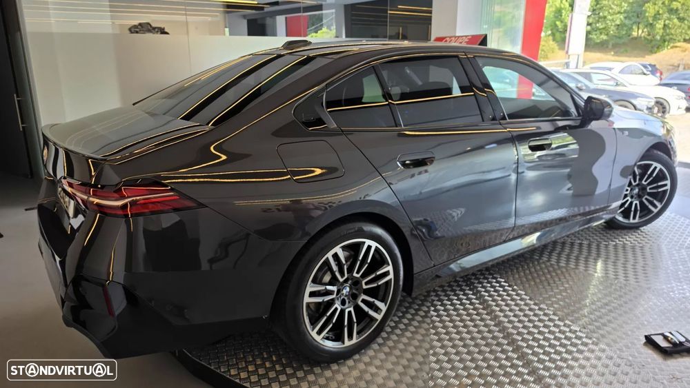 BMW 520 d Pack Desportivo M - 22