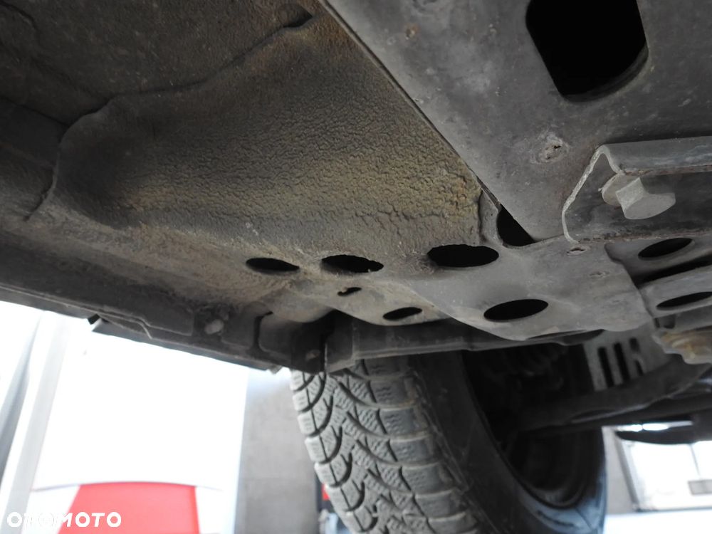 Ford Fiesta 1.4 Trend - 23