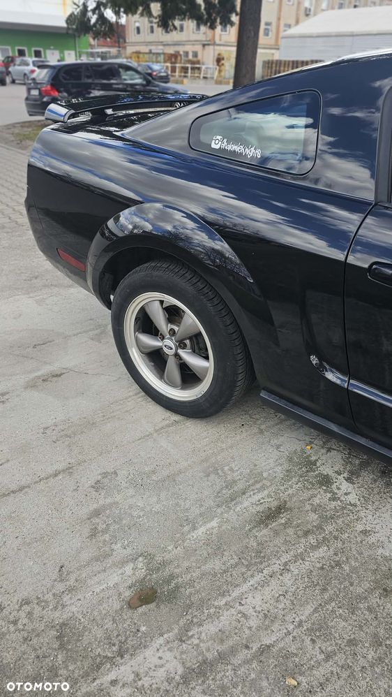 Ford Mustang 4.0 V6 - 8