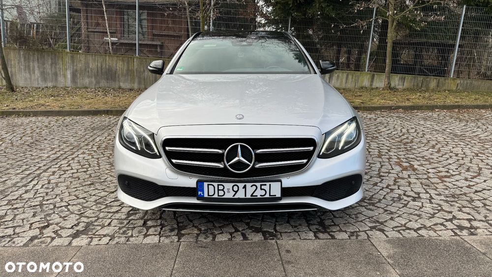 Mercedes-Benz Klasa E 220 d 9G-TRONIC - 4