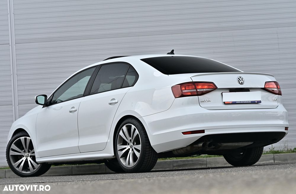 Volkswagen Jetta - 14