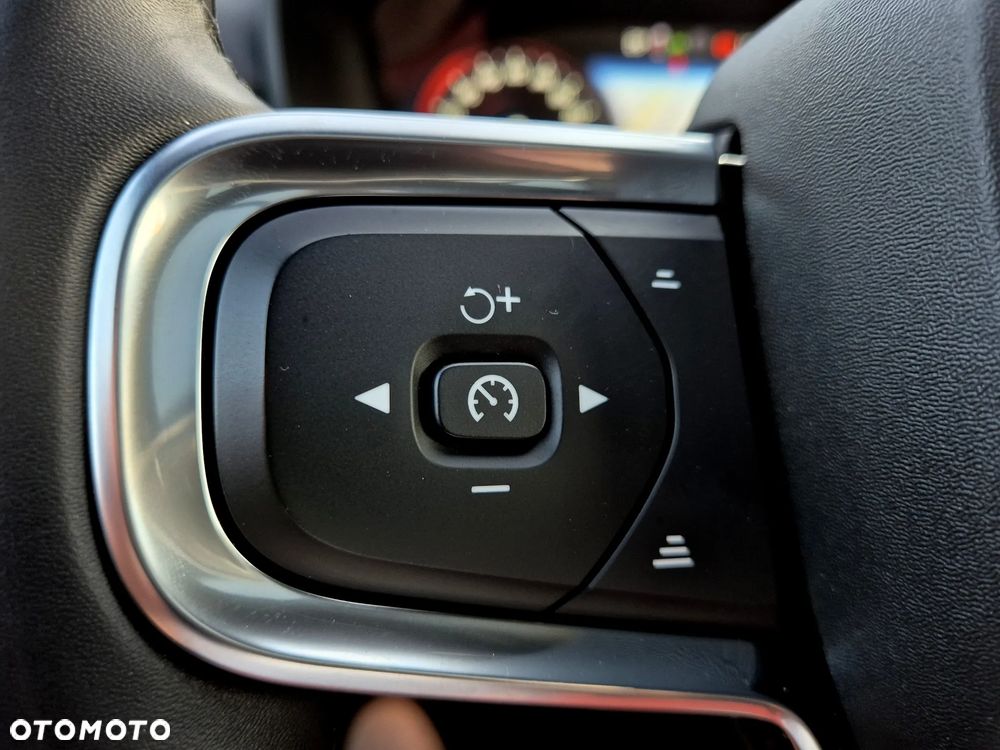 Volvo XC 40 T4 Plug-In Hybrid Inscription - 16