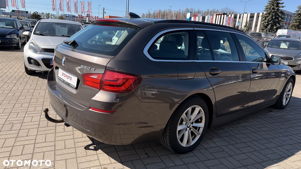 BMW Seria 5 520d Luxury Line - 18