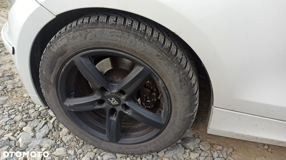 BMW Seria 1 116d - 5