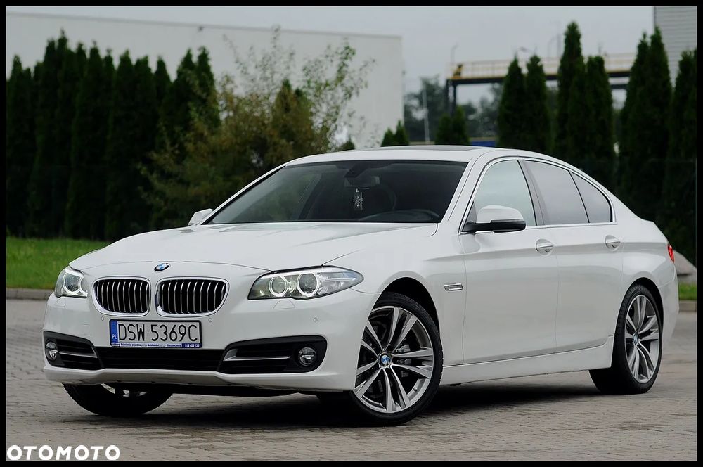 BMW Seria 5 528i - 11