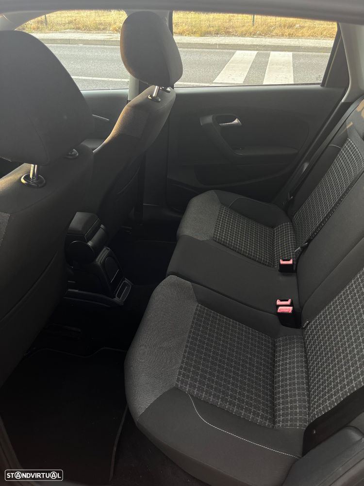 VW Polo 1.0 Confortline - 10