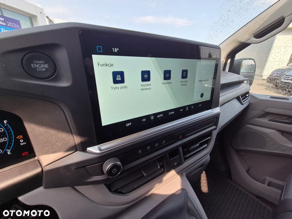 Volkswagen Caravelle - 10