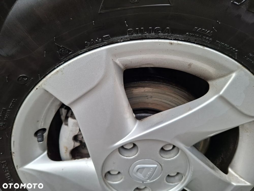 Dacia Duster 1.5 dCi Laureate 4x4 - 12