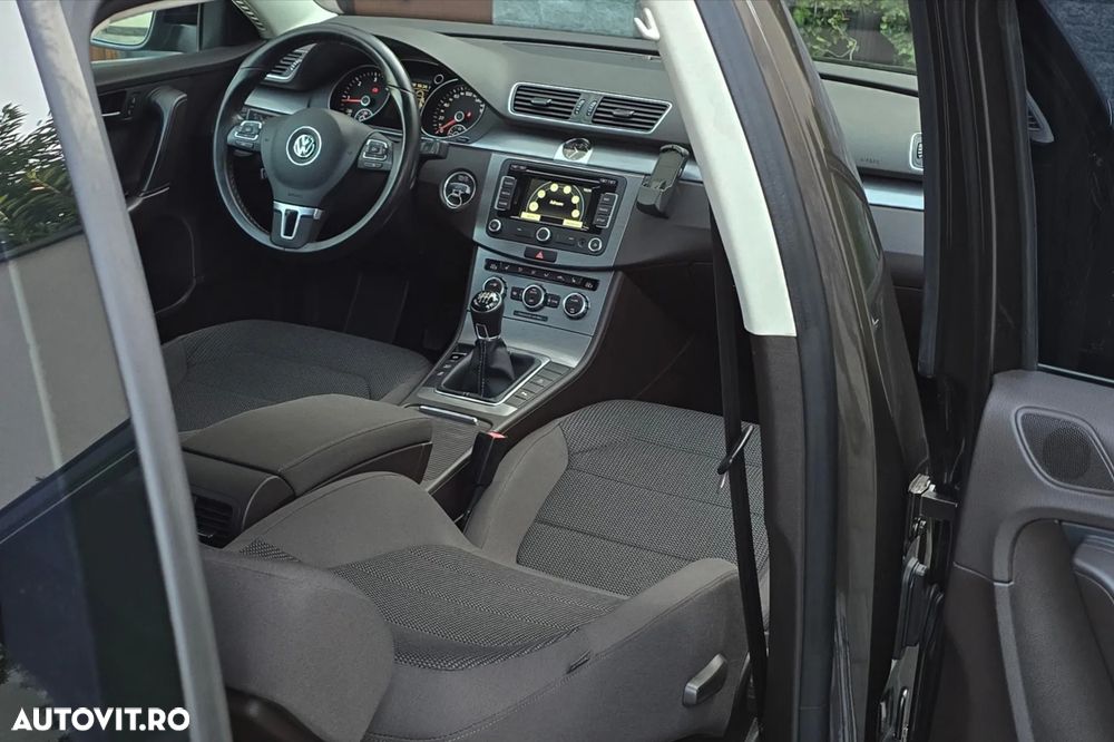Volkswagen Passat 2.0 TDI BlueMotion Technology Business Edition - 9