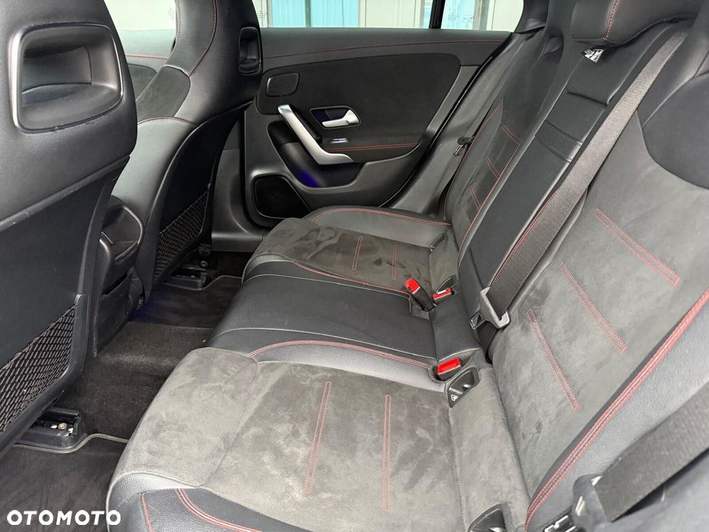 Mercedes-Benz CLA 200 AMG Line 7G-DCT - 12