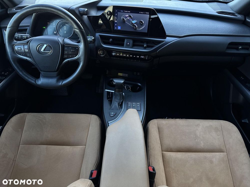 Lexus UX 250h GPF Business 2WD - 14