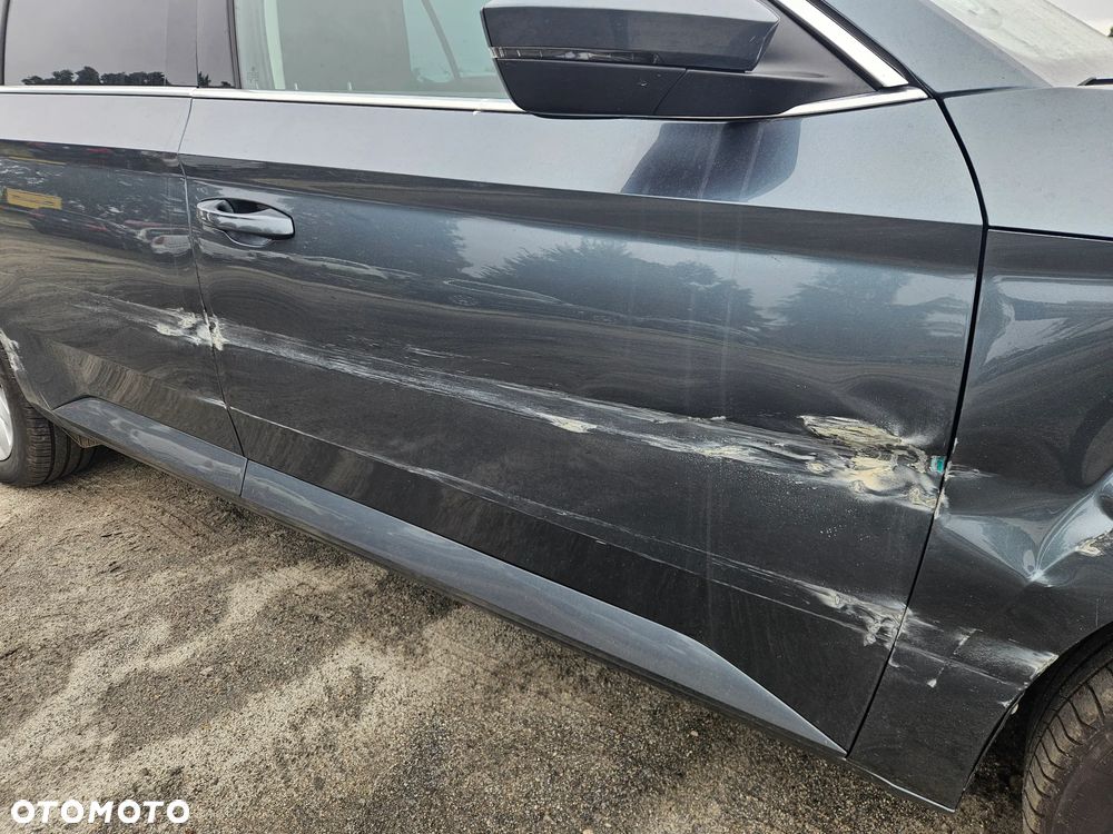 Skoda Superb 1.4 TSI Plug-In Hybrid Style DSG - 9