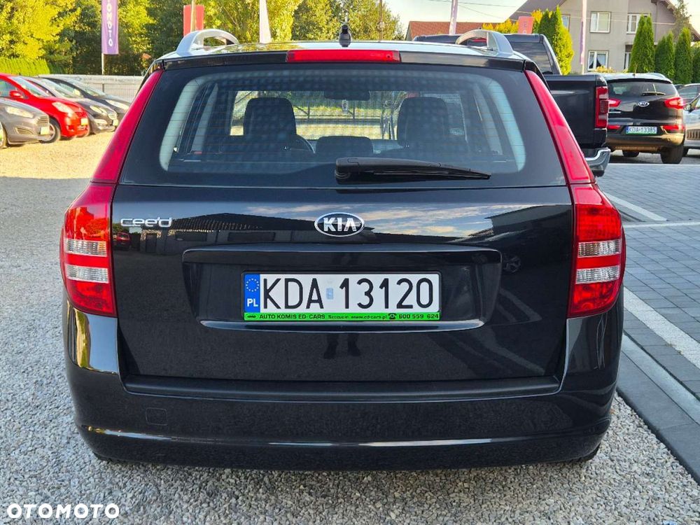 Kia Ceed - 7