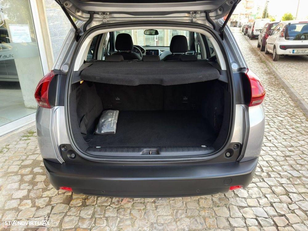 Peugeot 2008 1.2 PureTech Active - 17