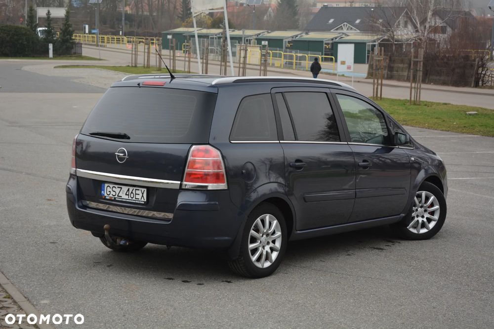 Opel Zafira - 11