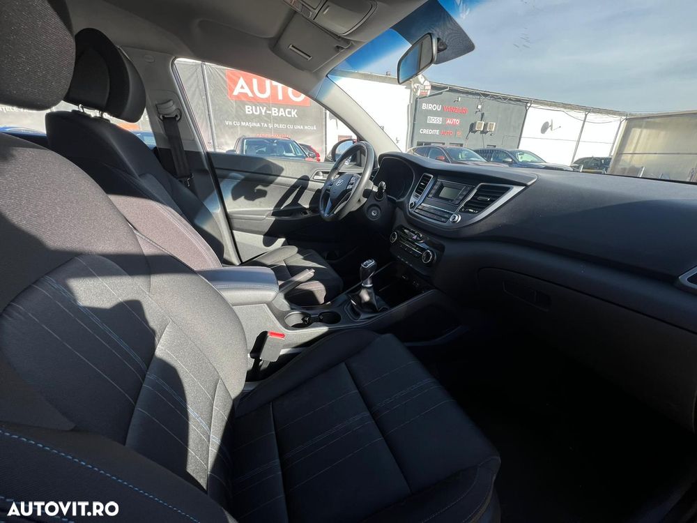 Hyundai Tucson blue 1.7 CRDi 2WD Intro Edition - 9