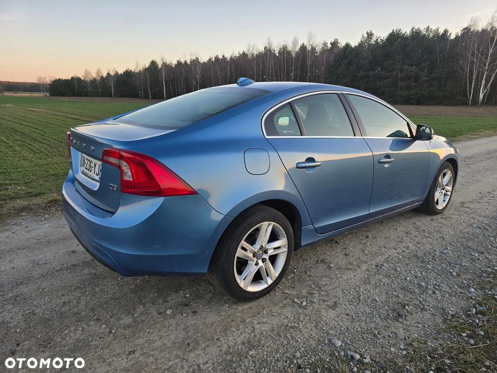 Volvo S60 D3 Momentum - 5