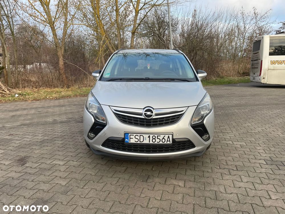 Opel Zafira Tourer 1.4 Turbo Business Edition - 2