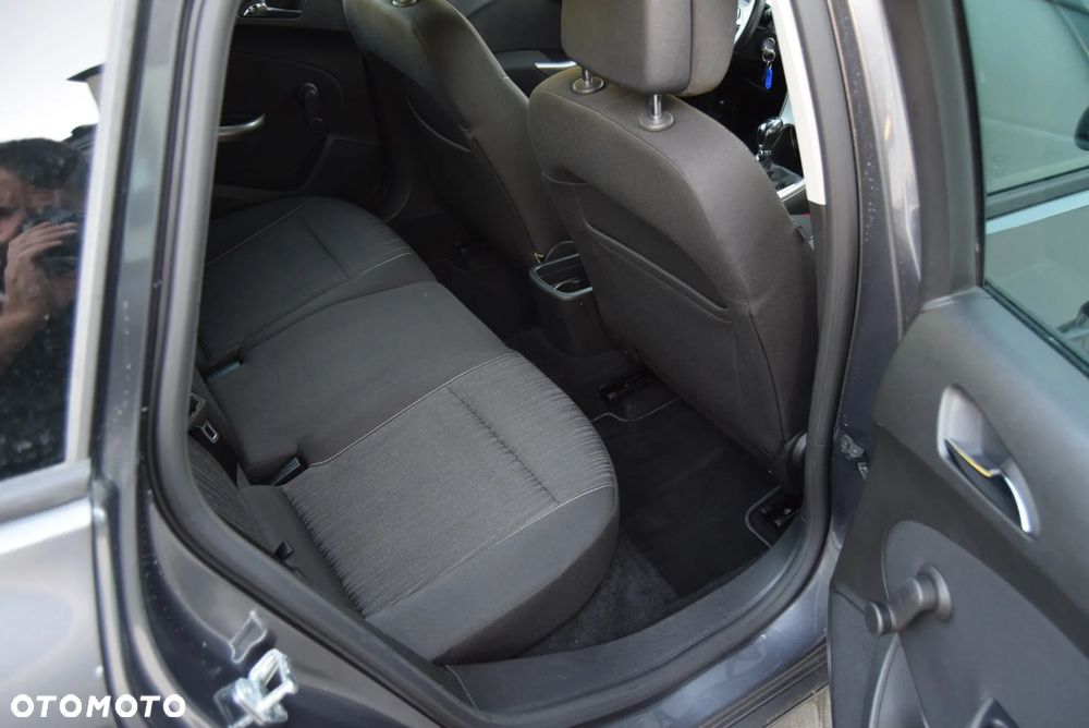 Opel Astra 1.4 Turbo - 15