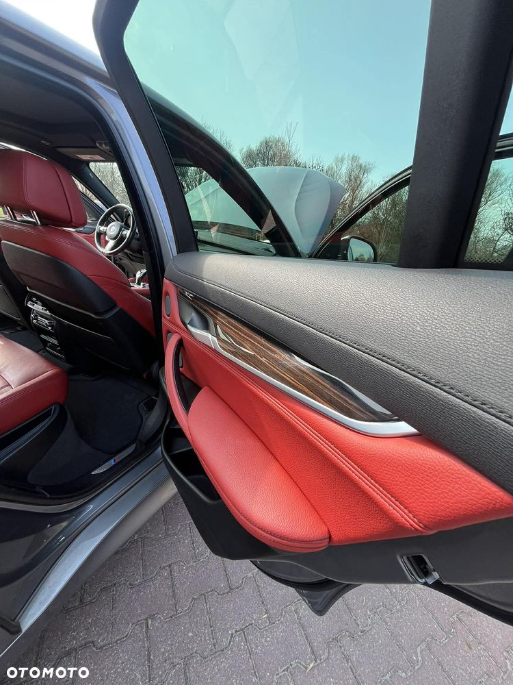BMW X6 xDrive50i - 27