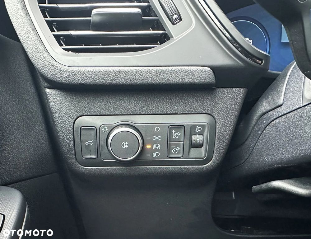 Ford Kuga 1.5 EcoBoost FWD ST-Line X - 16