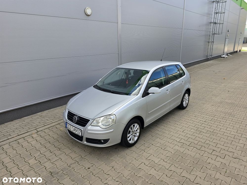 Volkswagen Polo 2008 photo 2