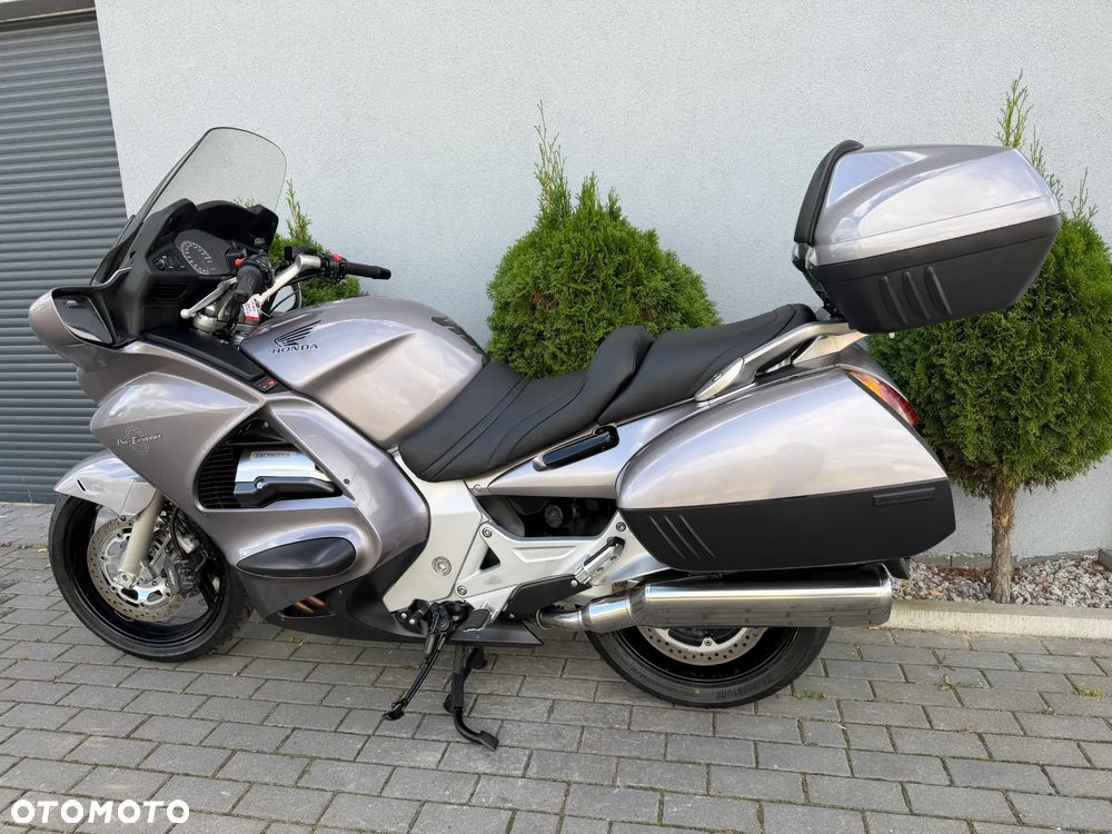 Honda ST - 7