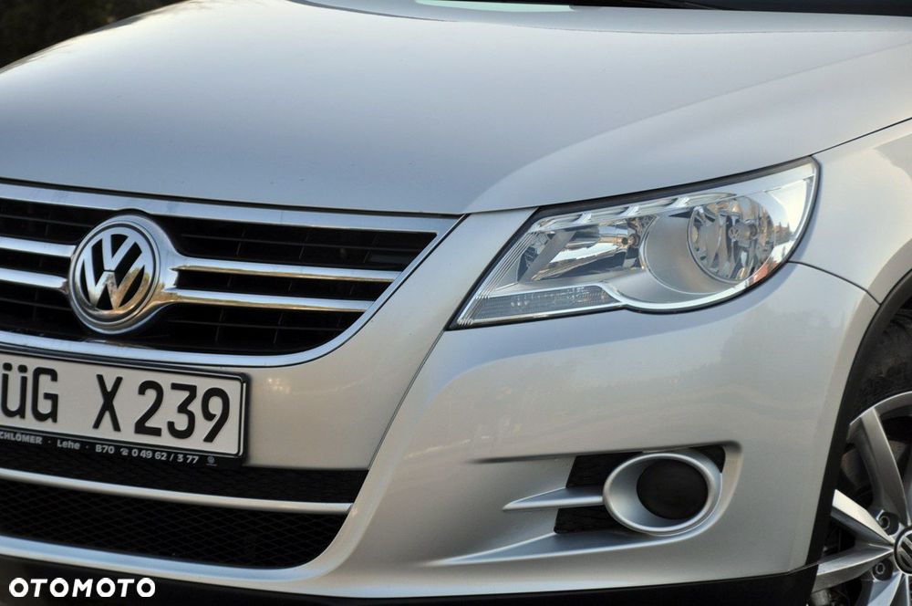 Volkswagen Tiguan - 12