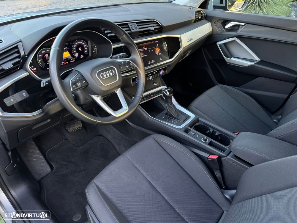 Audi Q3 45 TFSIe S tronic - 3