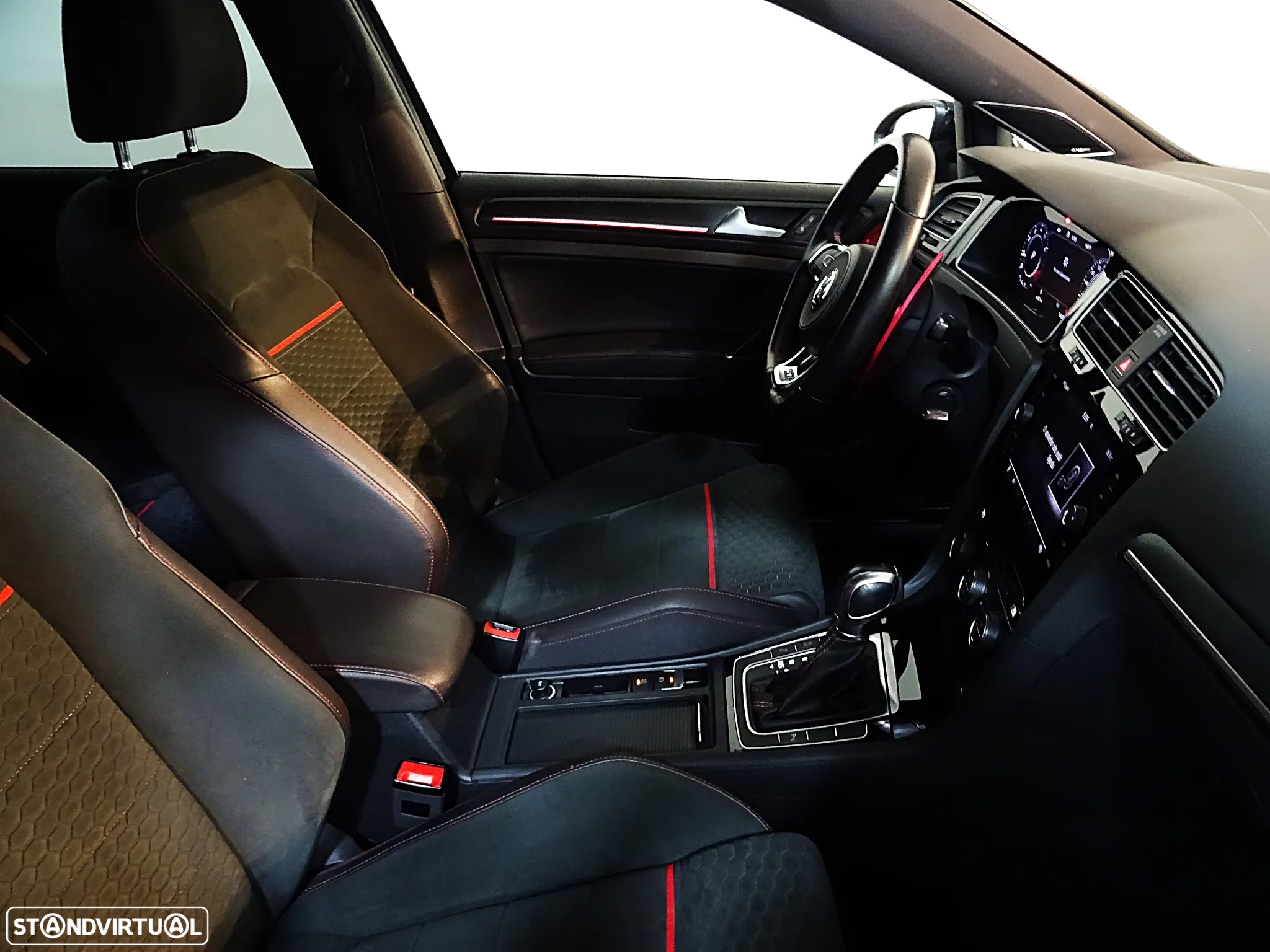 VW Golf 2.0 TSI GTI DSG Performance - 15