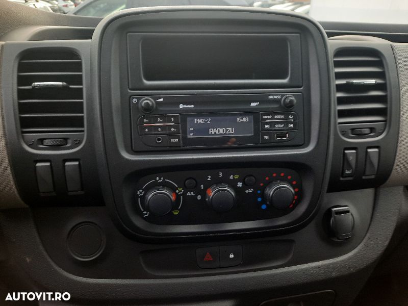 Renault Trafic - 15