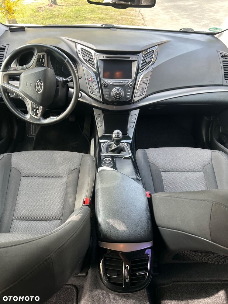 Hyundai i40 1.7 CRDi Comfort + - 16