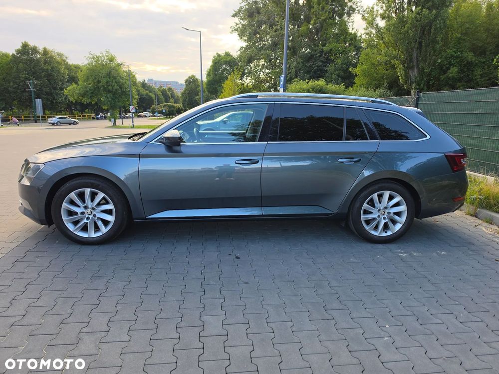 Skoda Superb 2.0 TDI Style DSG - 5