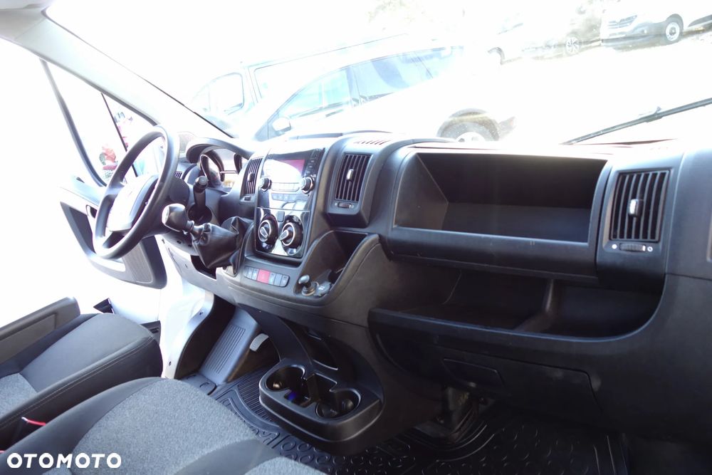 Fiat Ducato Maxi Doka  2.3 Multi-Jet 160 KM 7 Osobowy Klima Webasto - 21