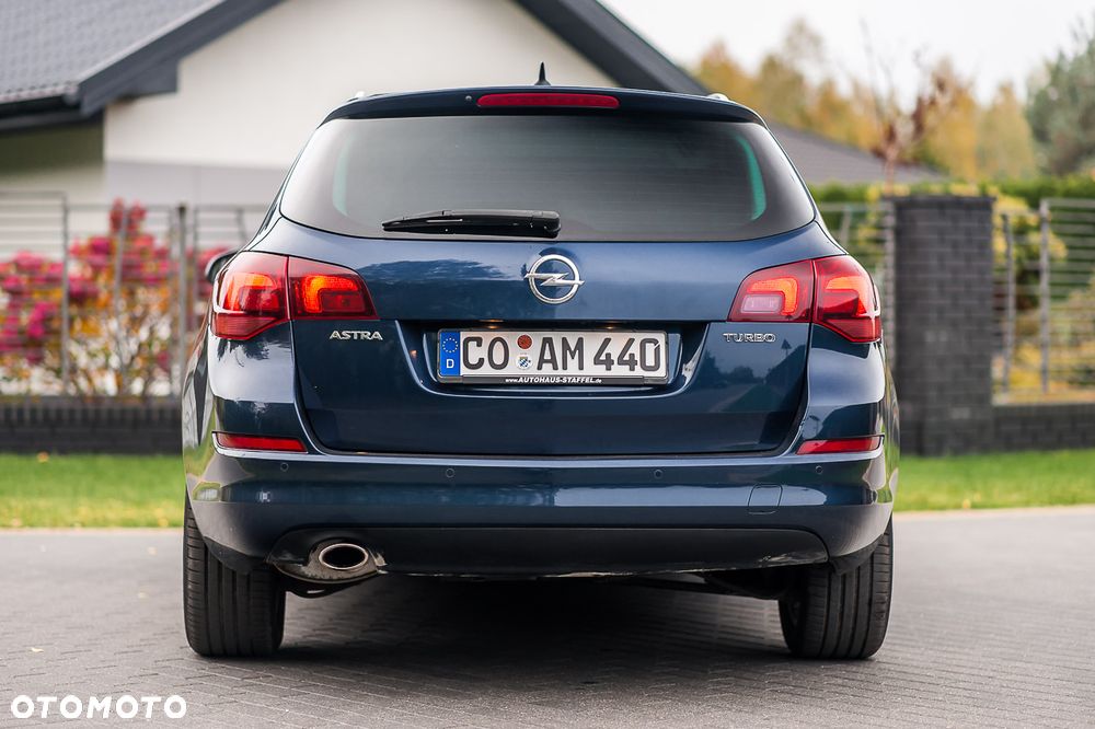 Opel Astra 1.6 T Cosmo - 15