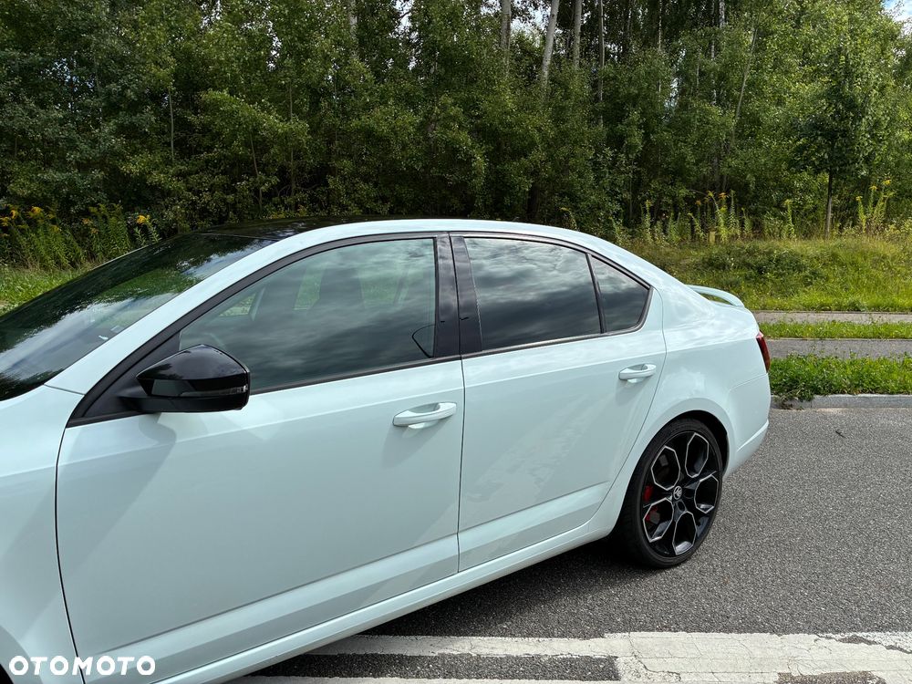Skoda Octavia 2.0 TSI RS Challenge 245 DSG - 12