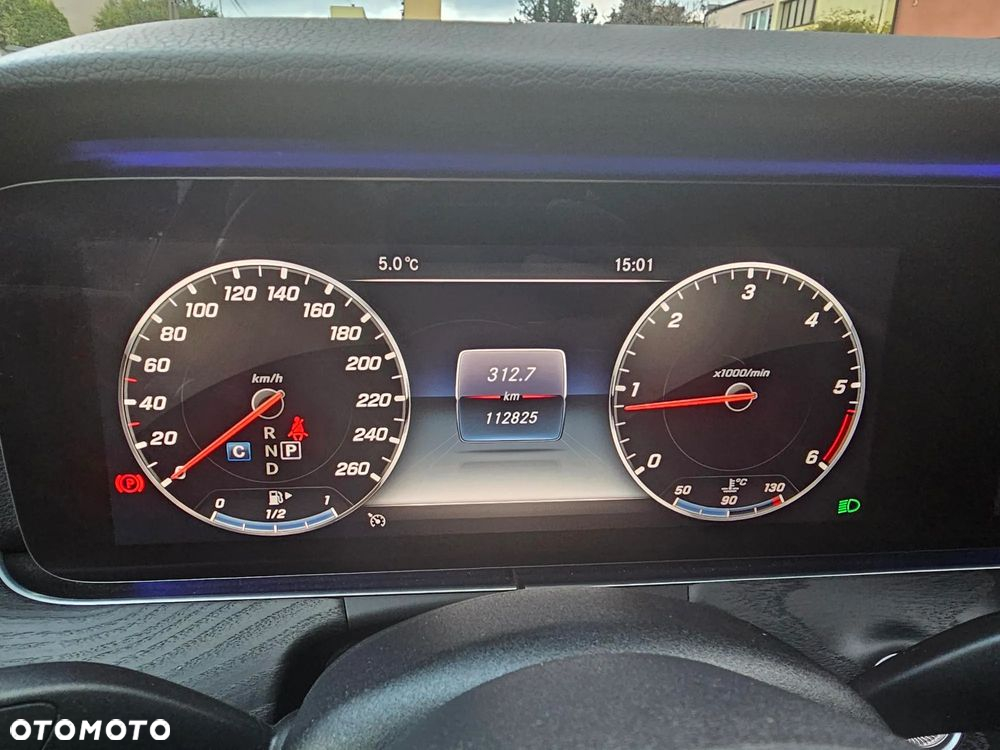 Mercedes-Benz Klasa E 220 d 9G-TRONIC - 13