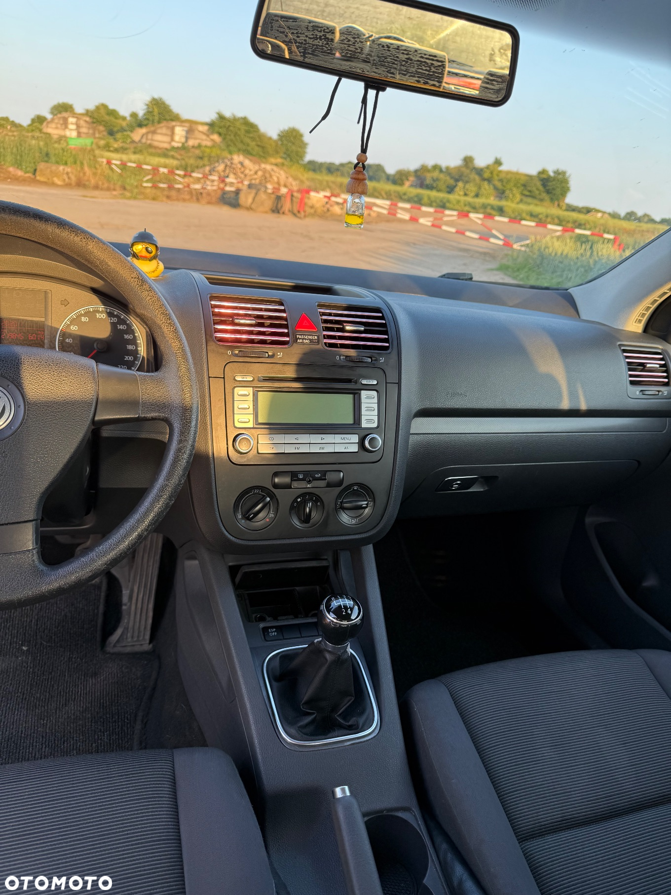 Volkswagen Golf - 11