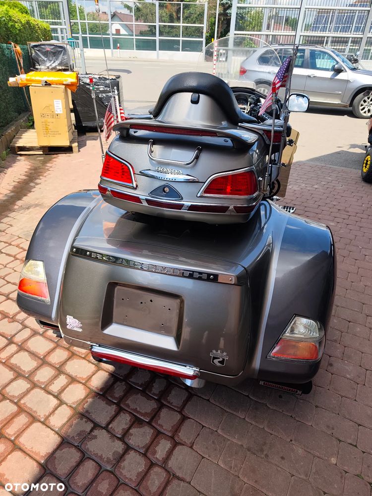 Honda GL - 12