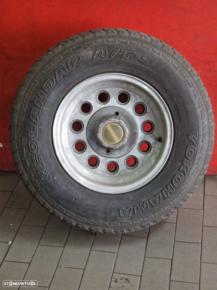 Jantes 15 Universais para  Jeep Toyota furação 6x139.7 furo central 106.1 com pneus 39x10.5x15 - 1