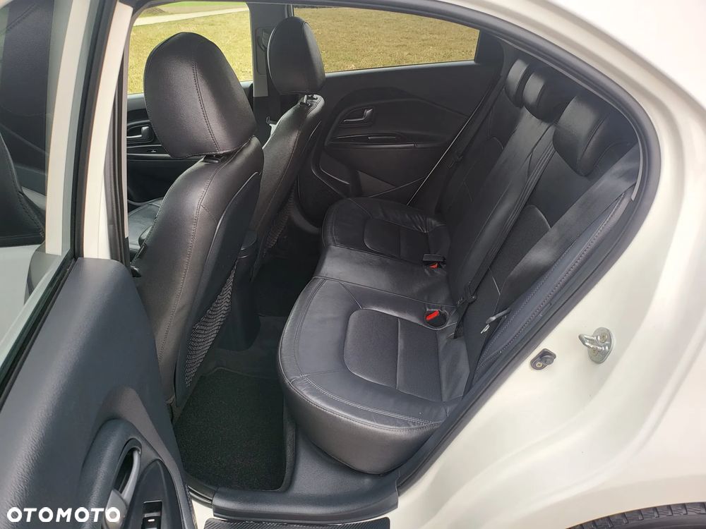 Kia Rio 1.4 CRDI Platinum Edition - 17