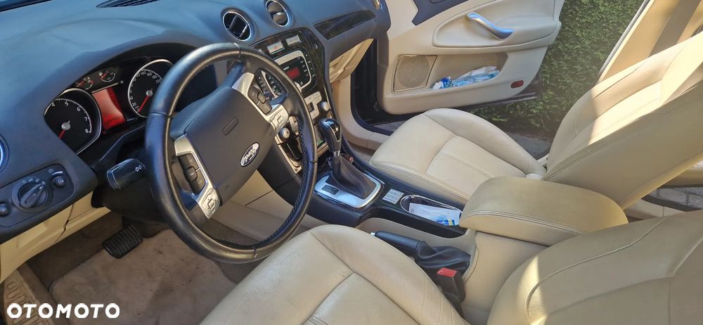 Ford Mondeo 2.3 Titanium - 3