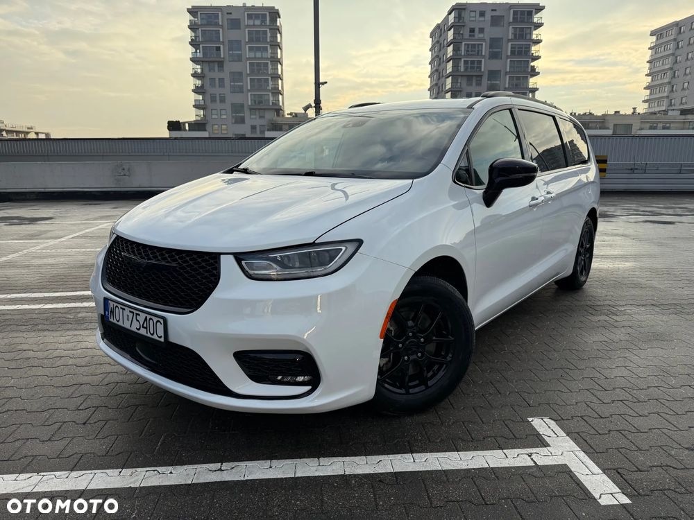 Chrysler Pacifica - 23