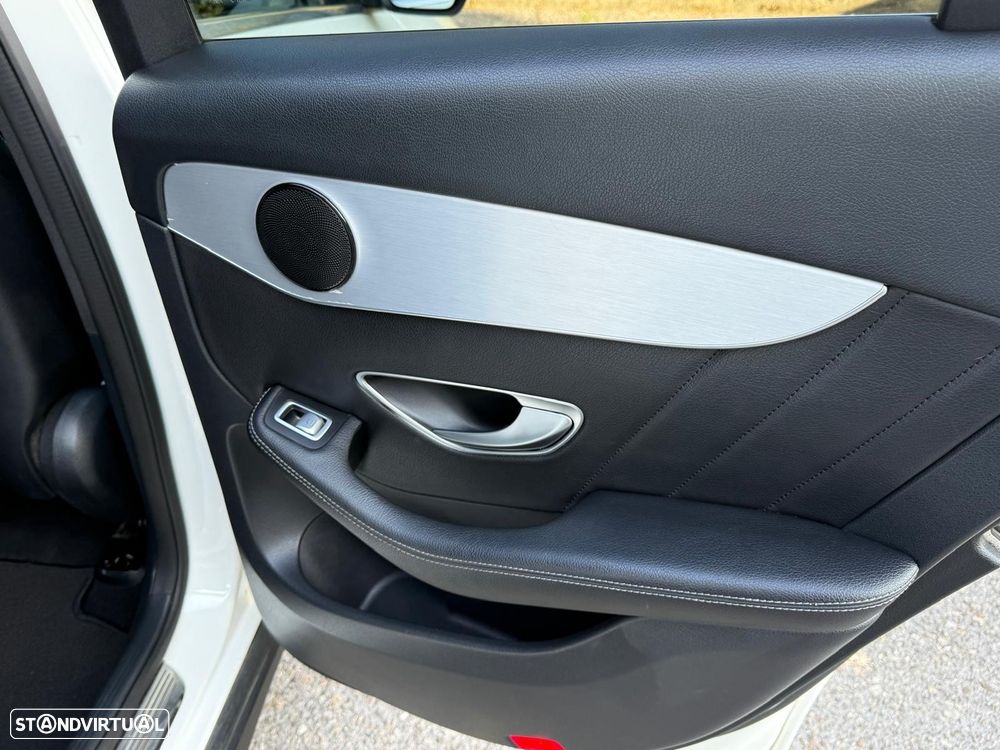 Mercedes-Benz GLC 220 d Coupe 4Matic 9G-TRONIC AMG Line - 8