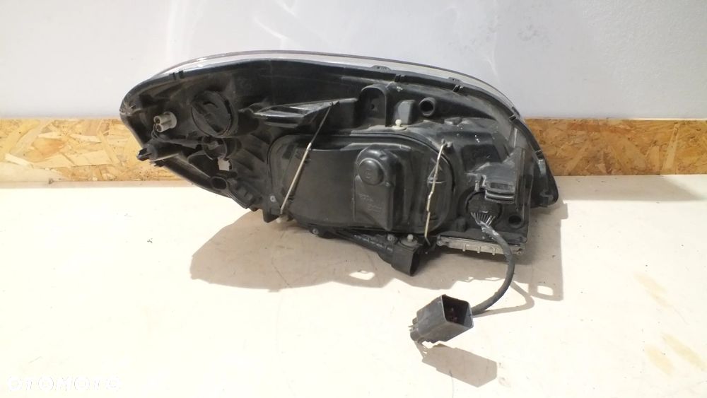 Bi xenon lewy Volvo XC60 - 3