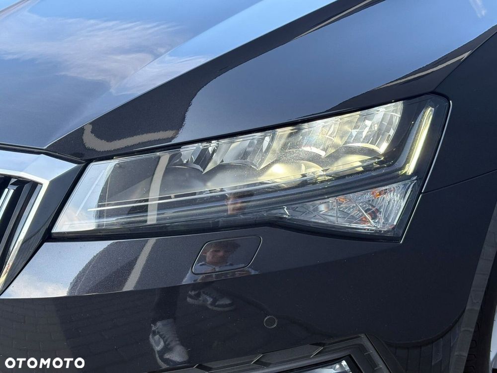 Skoda Superb 2.0 TSI Ambition DSG - 17