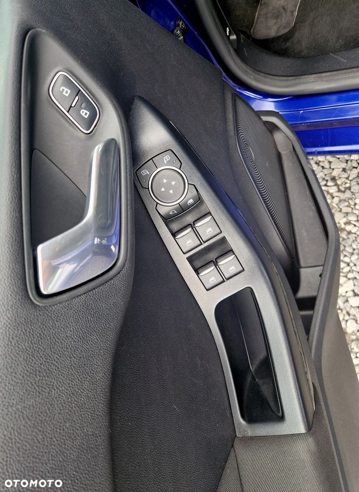 Ford Fiesta 1.1 S&S TREND - 12