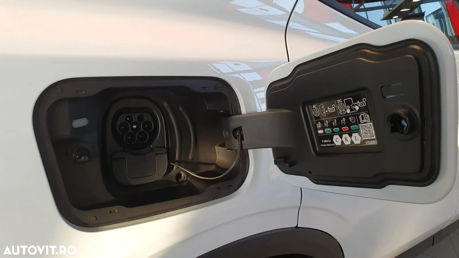 Ford Explorer RWD 77 kWh Extended Range Premium - 14
