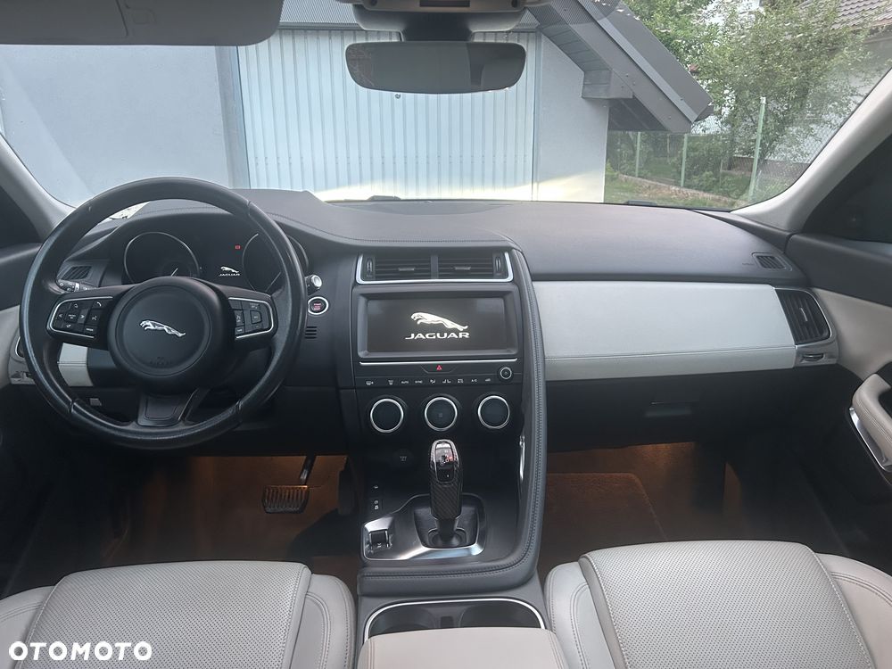 Jaguar E-Pace D150 AWD R-Dynamic S - 15