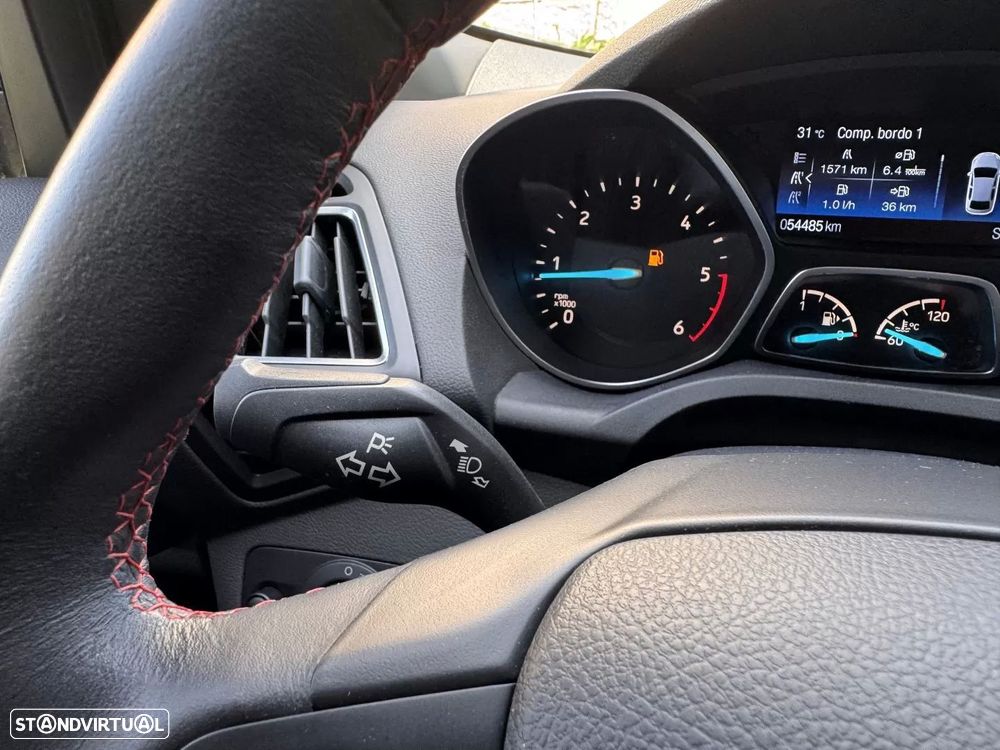 Ford Kuga 1.5 TDCi ST-Line - 14